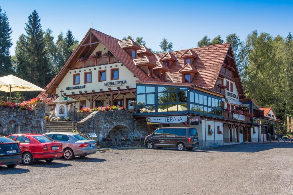Hotel Leyla Frymburk Eksteriør billede