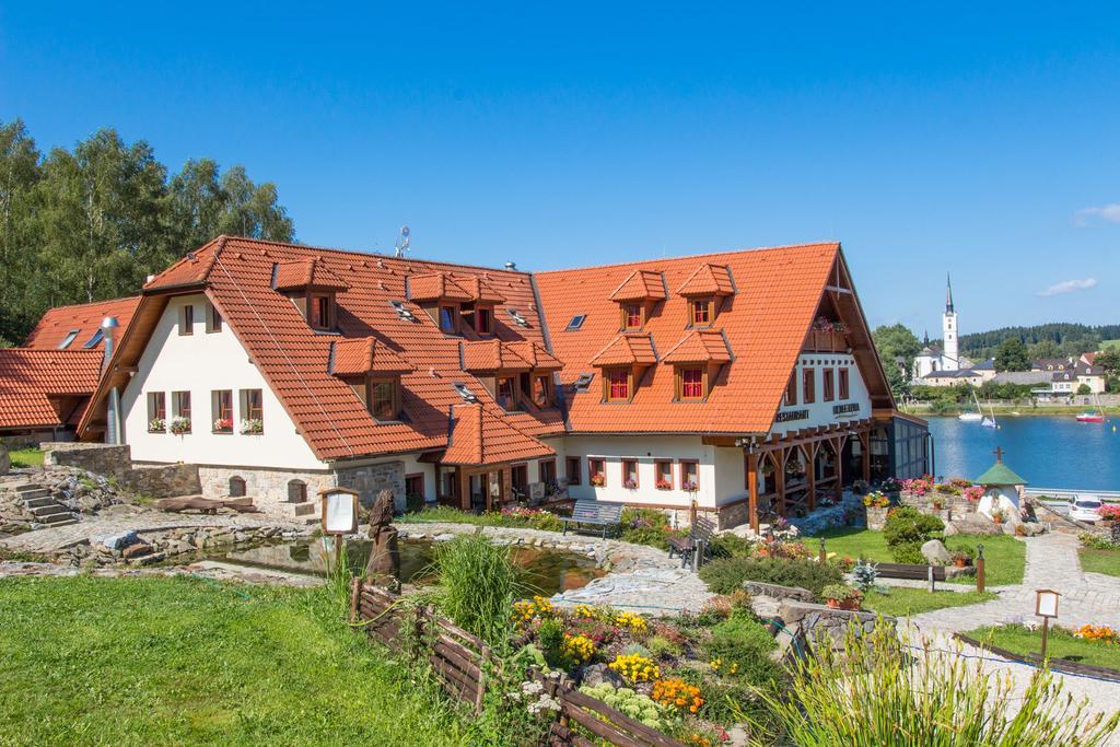 Hotel Leyla Frymburk Eksteriør billede